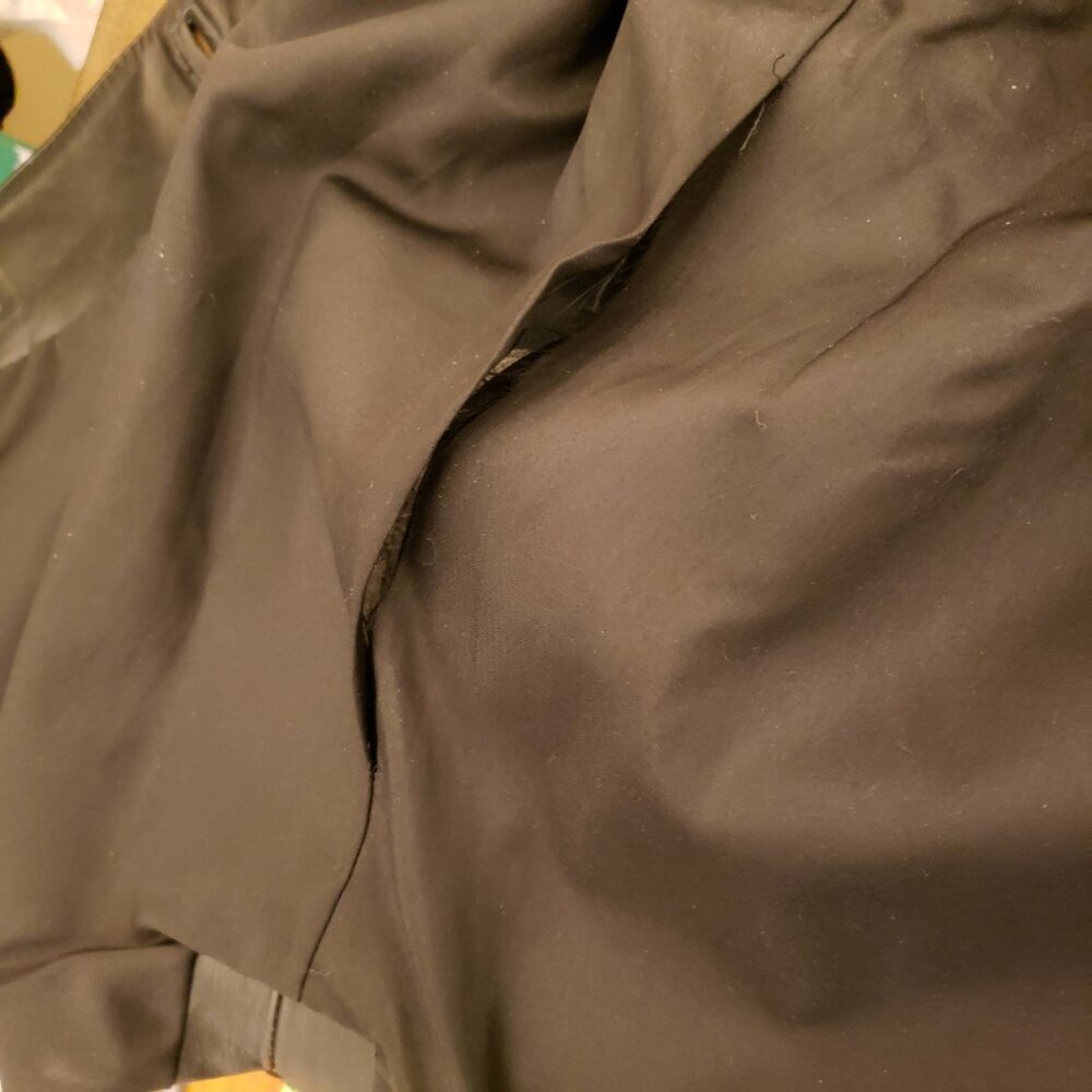 Darshi Women's 2-pc Black Leather Suit with Embroidered Jacket and Skirt, SZ 22 - Picture 11 of 14